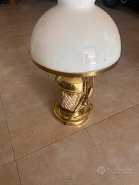 LAMPADA DA TAVOLO IN OTTONE