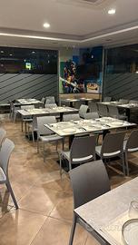 Allestimento tavoli e sedie