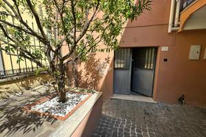 MONOLOCALE A SAN CESAREO