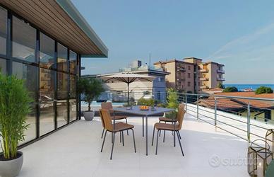 4 LOCALI A DESENZANO DEL GARDA