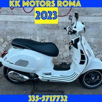 Piaggio Vespa 300 GTS hpe - KM 4088 - 2023
