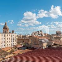 5 vani -110 mq + terrazzo di 20 mq centro storico