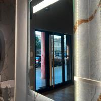 Specchio di Design con  LED - Made in Italy