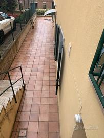 Appartamento con corte esterna ingresso indipenden
