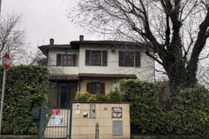 Immobile in asta di 439 m² con più di 5 locali e b