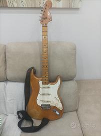 Fender Stratocaster 