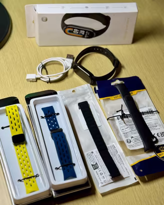 Mi Smart Band 8 originale Nero con 5 cinturini