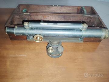 teodolite antico inglese