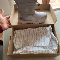 Scarpe /stivali Naturino NUOVE (bimba) 33