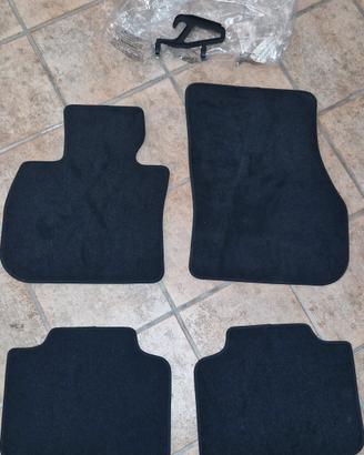 Set tappetini auto originali  BMW X2 