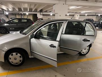 Skoda Fabia 1.2 12V 70CV 5p. Style