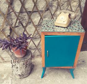 comodino vintage anni 60 rinnovato