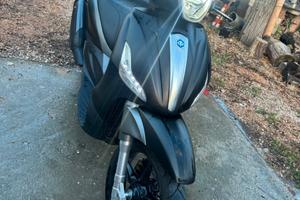 Beverly 350 sport touring 2017