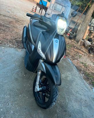 Beverly 350 sport touring 2017