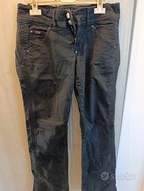 Pantaloni Guess  taglia 42 