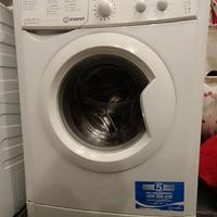 Lavatrice Indesit 6kg classe A +-