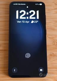 Samsung Galaxy s23 256gb + 2 Cover