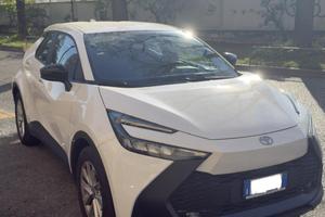 Toyota C-HR 1.8 HV ACTIVE 140cv- 2/2025 - 30000km
