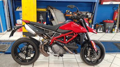 Hypermotard 950