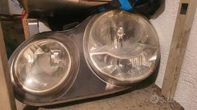 fari anteriori Volkswagen Polo
