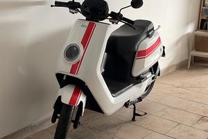 Scooter elettrico NIU NQi - GTS 2020 Perfetto