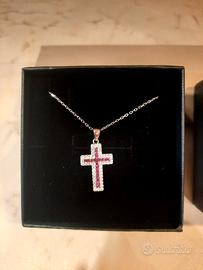 Collana e croce in argento con zirconi rossi