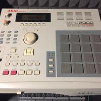 Akai mpc 2000 roland tr8 roland system 1