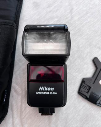 Flash Nikon Speedlight SB-600