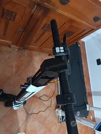 Monopattino elettrico Momo design