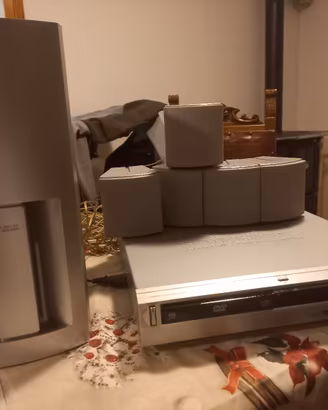 Sony DAV-S400 Home Theater 5.1