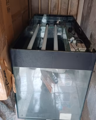 acquario in vetro usato completo di cornice
