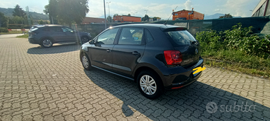 Volkswagen Polo 5P 1.0
