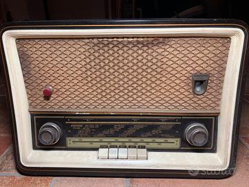 Radio d’epoca Siemens Milano a valvole – anni ’50