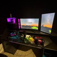 Postazione Gaming Completa – PC, 2 Monitor, Microf