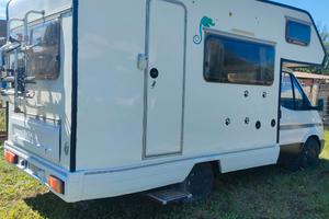 Camper rimor 5 posti letto