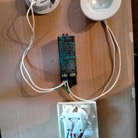 Materiale elettrico ( Mobile Bagno )