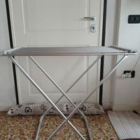 Stendibiancheria elettrico