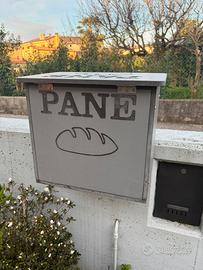 Cassetta per pane o pacchi