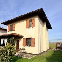 BIFAMILIARE A BRANDICO