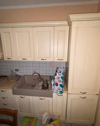 Cucina in legno di frassine