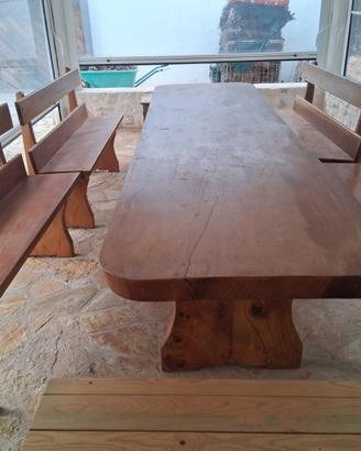 Tavolo rustico in legno massello