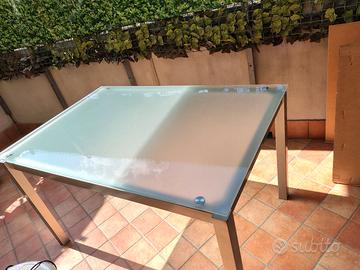 tavolo rettangolare vetro satinato metallo