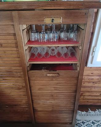 Mobile archivio in legno