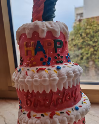 torta di compleanno animata vintage