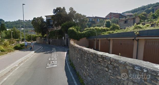 4 vani con POSTO AUTO libero da SUBITO Lerici