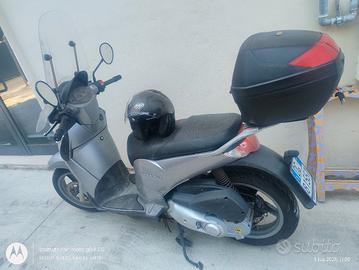 scooter aprilia