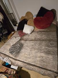  2 letti singoli e 2 materassi singoli