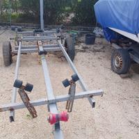 Carrello per gommone/barca non omologato.