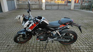 KTM Duke 125 2016