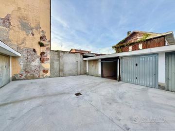 Box / Garage di 14 m² a Nichelino